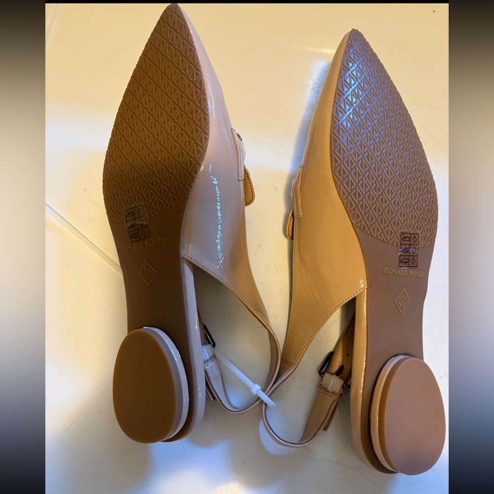 Donald J. Pliner old money the Williams tan Slingback Flats size 11 - Picture 9 of 10